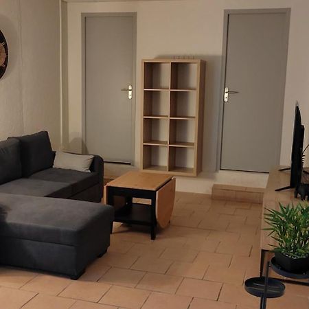 Maison de vacances à Marseillan au cœur du village, à quelques pas du port. Extérieur photo